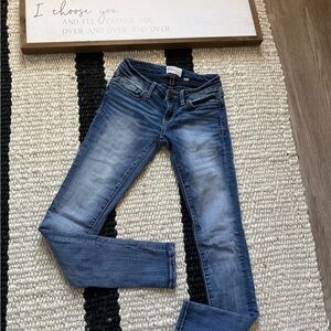 BKE Denim Stella Jeans 24 R Low-Rise  Pocket  Skinny  Medium Wash Buckle